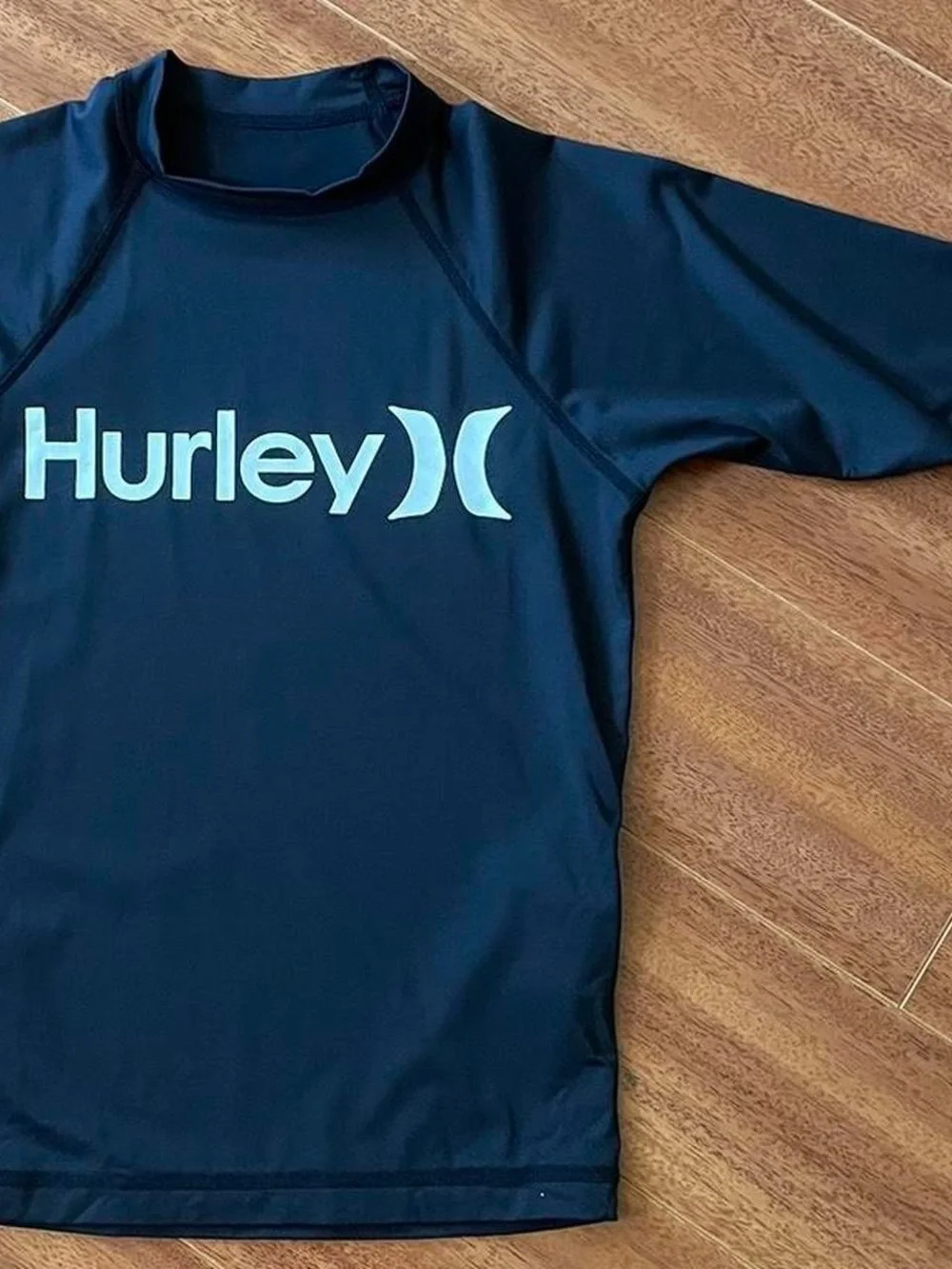 Hurley Kids UPF 50 Rashguard Tee M